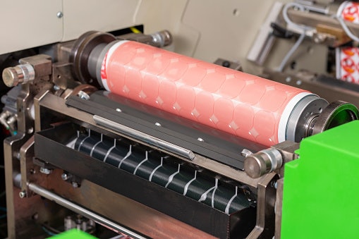Pilih mesin cutting sticker dengan repeatability sekitar 0,1 mm jika menginginkan mesin yang akurasinya tinggi