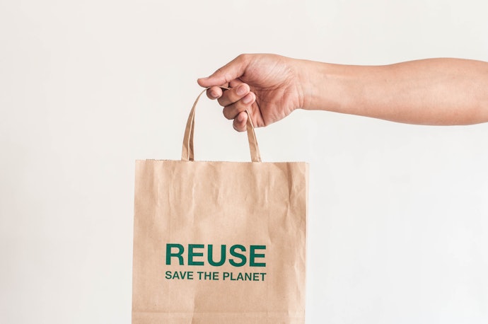 Perhatikan bahan eco bag yang digunakan: Kanvas, nilon, poliester, bahan singkong, atau katun