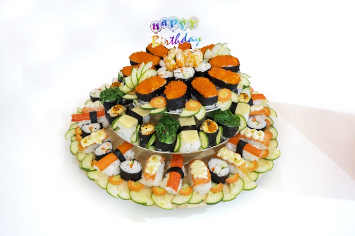 Pilih juga bentuk sushi cake-nya