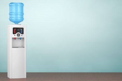Jika tinggal di rumah dan sering membuat minuman, pilih dispenser galon atas model standing