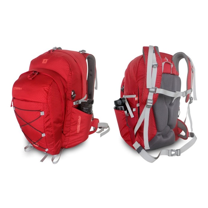 Untuk hiking ringan atau tektok, cari running vest atau daypack berkapasitas 20–30 liter