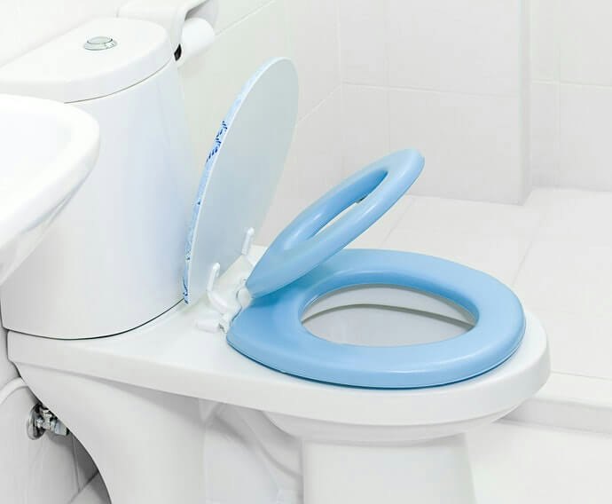 Gunakan toilet khusus anak