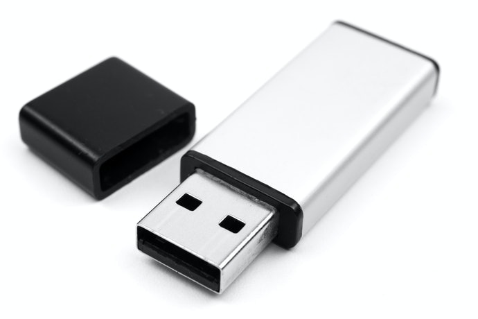 Cek kecocokan media selain Bluetooth, seperti USB/CD/DVD