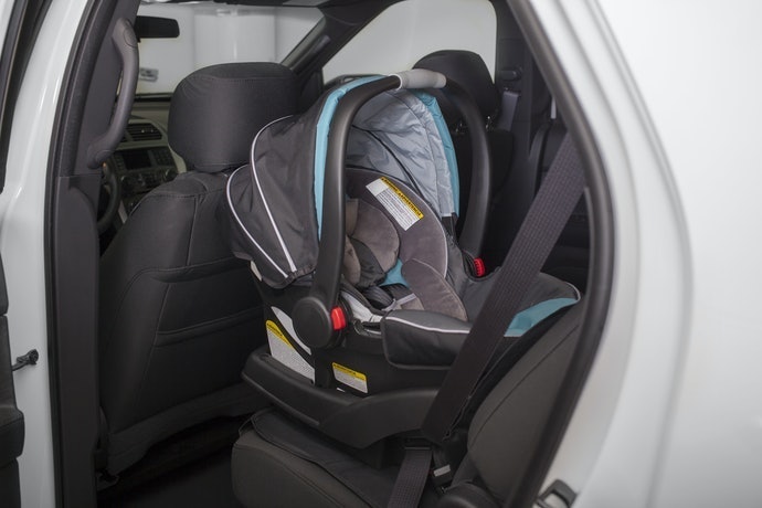 Pertimbangkan produk yang bisa dipasang di stroller