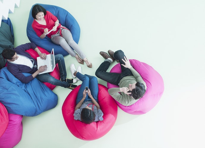 Pilih bean bag berdasarkan bentuknya: Besar, kubus atau bundar, memanjang, triangle, dan pear