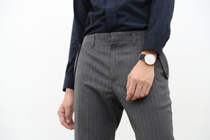 Rayon polyester: Tidak mudah kusut, cocok untuk tampil rapi seharian