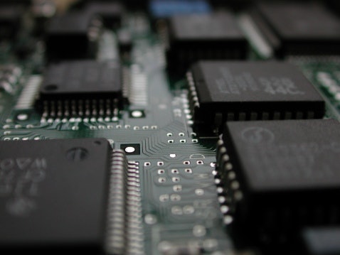 Jenis memori RAM, memengaruhi stabilitas dan kinerja motherboard PC