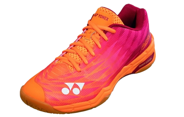 Yonex: Bobot ringan dan memiliki stabilitas yang baik