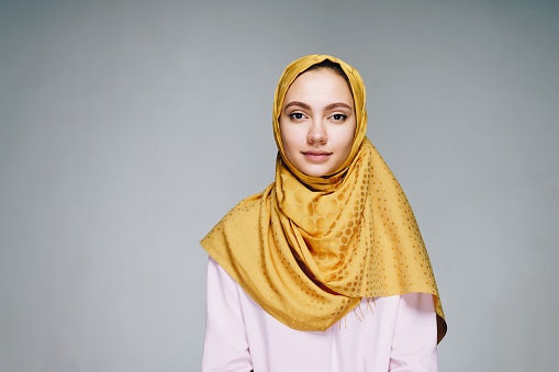 Segi empat: Banyak variasi desain dan warna