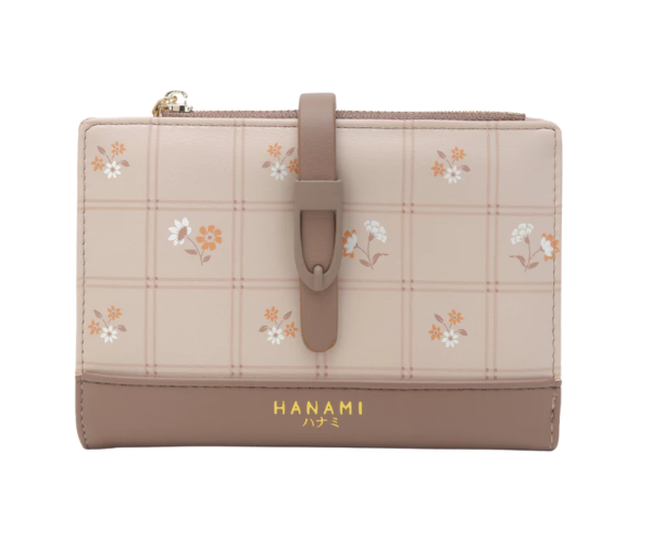 Hanami: Tawarkan nuansa feminin dengan motif jejepangan