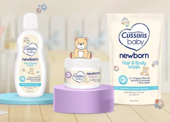 Newborn, menjaga kelembapan kulit bayi selama 24 jam