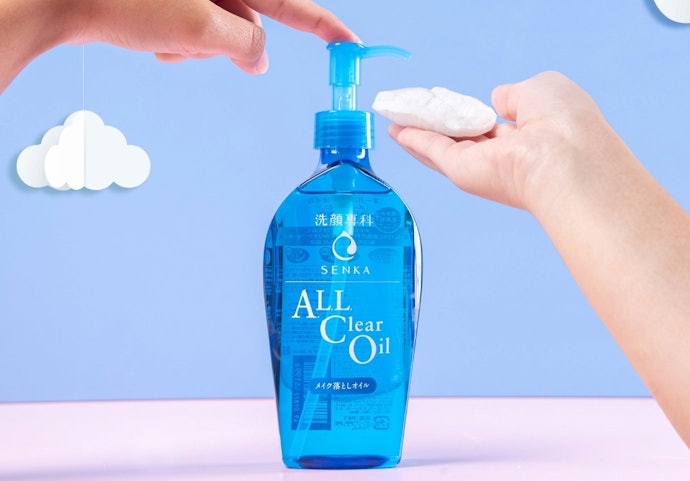 Makeup remover, ampuh bersihkan heavy makeup