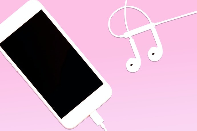 AAC: Sering digunakan oleh pengguna iPhone
