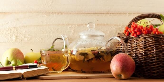 Teh herbal atau teh rooibos + aroma apel, perpaduan rasanya lebih lembut