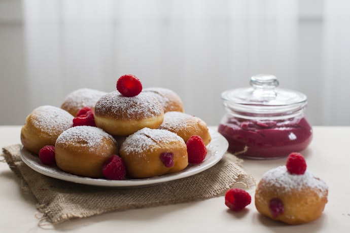 Bomboloni, isiannya beragam dan menggugah selera