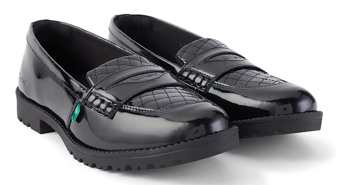 Patent shoes dan smart shoes: Memberi tampilan menawan dalam acara formal