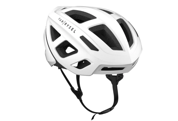 Helm sepeda balap atau road bike, untuk gowes dengan kecepatan tinggi