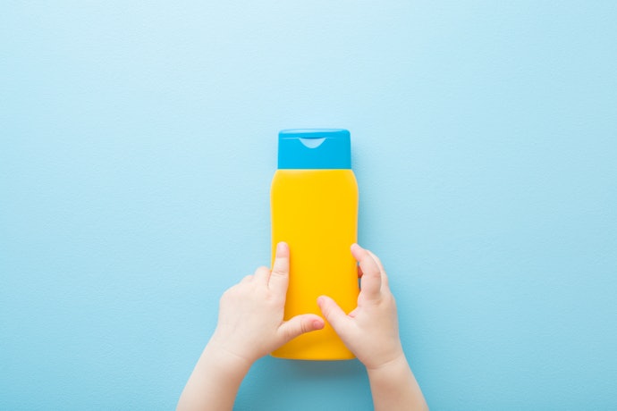 Namun, tetap utamakan sunscreen bayi dengan komposisi minimal