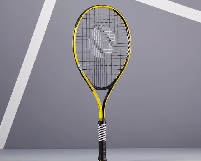 Artengo: Menyediakan beberapa raket tenis dengan harga di bawah 1 jutaan