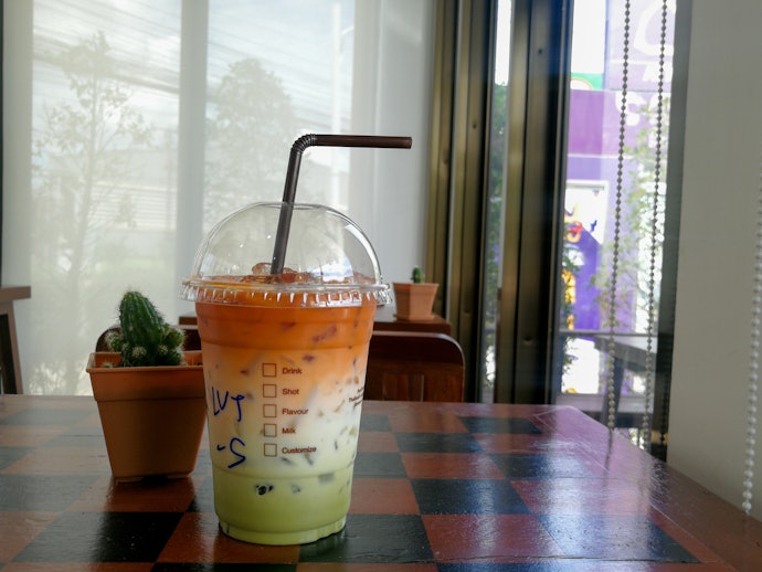 Green tea: Lebih ringan dengan sedikit rasa pahit yang khas