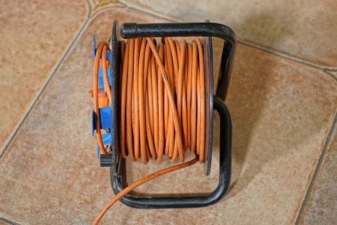 Kabel roll profesional, memiliki kabel yang kuat dan tebal