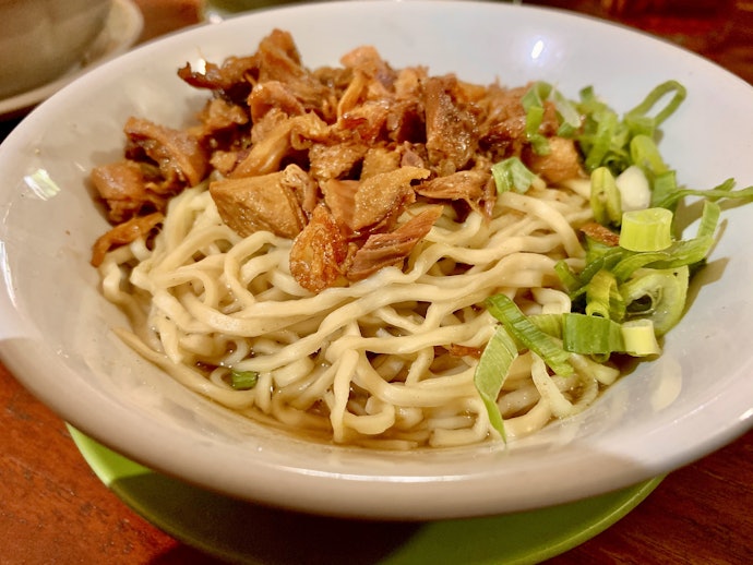Mie ayam kuah, cita rasanya bervariasi
