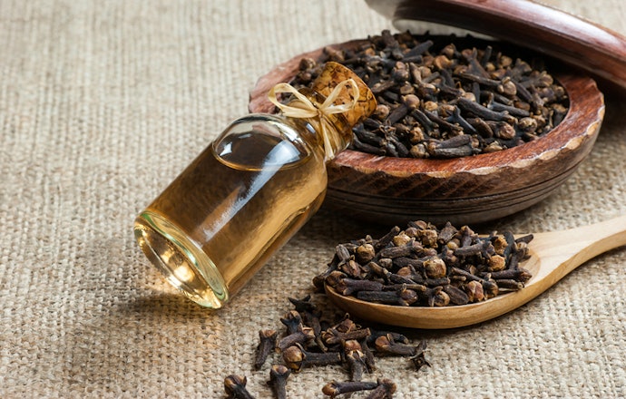 Cengkih, menambah aroma yang makin menggugah selera