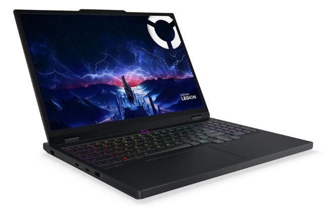 Untuk kebutuhan profesional, pilih laptop dengan minimal RAM 32 GB, GPU RTX 3060 ke atas, cooling system yang baik, dan port yang lengkap