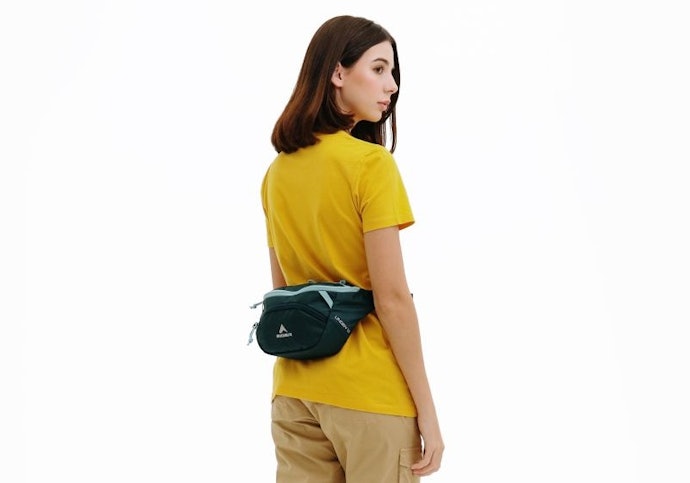 Regular Waist Bag, desainnya yang simpel pas untuk berbagai kegiatan