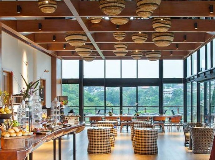 Restoran, lebih praktis mencari makanan tanpa keluar resort