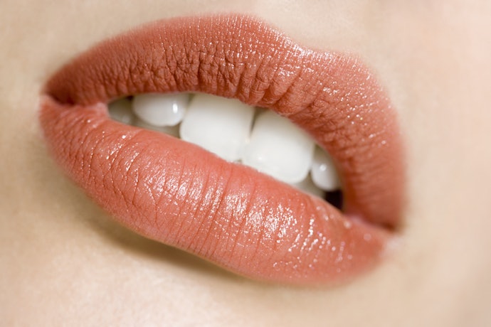 Matte, menawarkan coverage tinggi