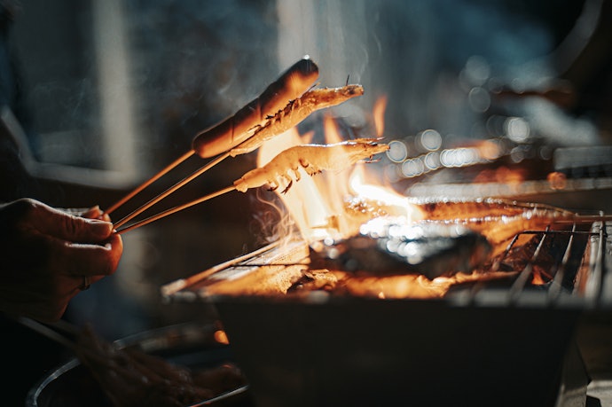 Fasilitas BBQ: Praktis untuk gathering malam hari
