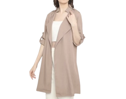 Mannequin: Desain hijab friendly yang longgar dan menutupi bokong