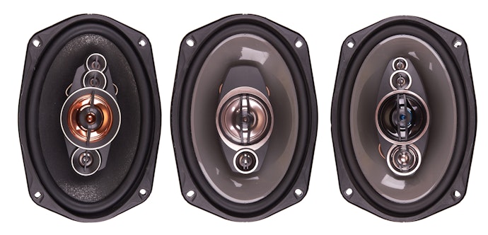 Cari yang dayanya sekitar 130-200 watt atau lebih tinggi