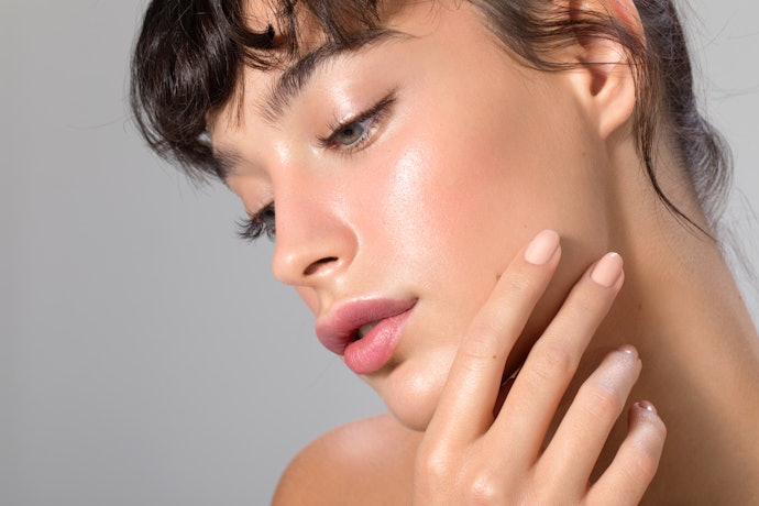 Dewy, kenyal dan lembap untuk kulit kering