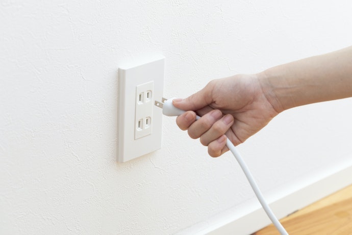 Sumber energi, untuk menentukan penggunaan baterai atau adaptor