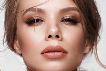Lips, memberi warna cantik dan indah pada penampilan