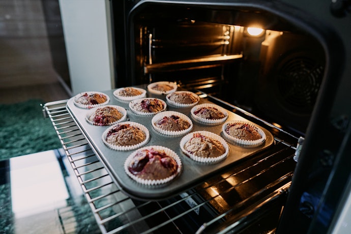 Loyang kotak: Untuk brownies, muffin, dan kue kering