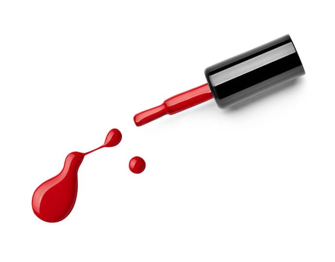 Blush cair merah, membuat apple cheek menonjol
