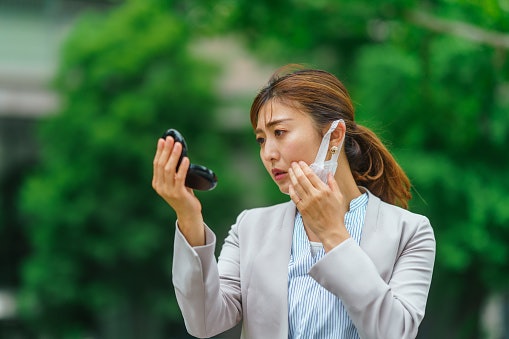 Kulit berjerawat, problema kulit yang tak kenal usia
