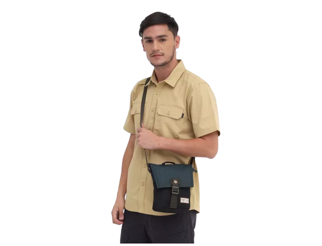 Tipe sling bag: Simpel dan ringkas untuk membawa barang berharga
