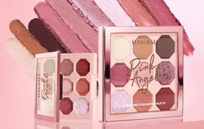 Eyeshadow palette: Tawarkan lebih banyak warna dalam satu kemasan, cocok untuk pemula atau orang yang ingin bereksperimen dengan makeup