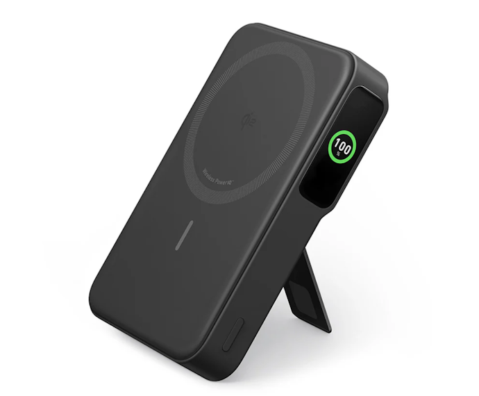 10.000 mAh: Bisa dipakai 2-3 kali full charging untuk pergi seharian