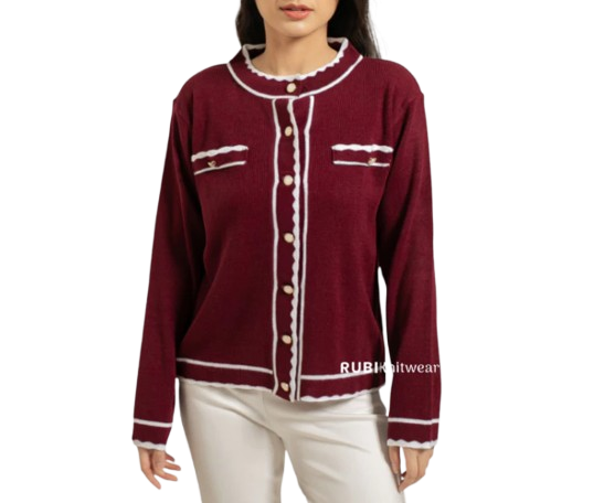 Rubi Knitwear: Beri kesan rapi dengan cardigan rajut beraksen garis lurus di kancing