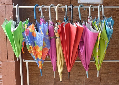 Tipe hook, sangat ramping dan compact