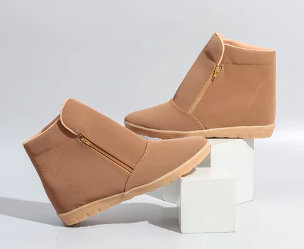 Flat ankle boots: Nyaman dipakai untuk mobilitas tinggi sehari-hari
