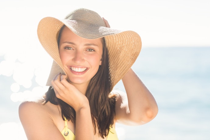 Wajah oval: Cocok dengan segala model topi