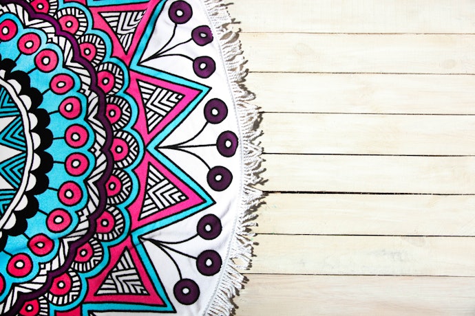 Motif native: Tampil lebih fashionable di pantai