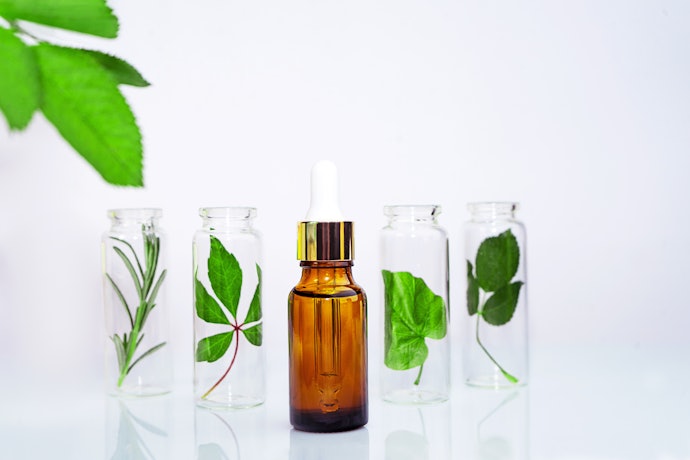Tea tree: Baik untuk kulit berminyak dan berjerawat