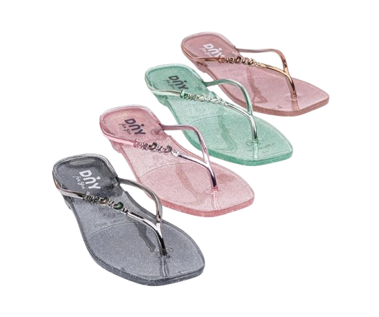 FinlynFashion: Menyediakan sandal gliter yang transparan, cantik, serta kekinian